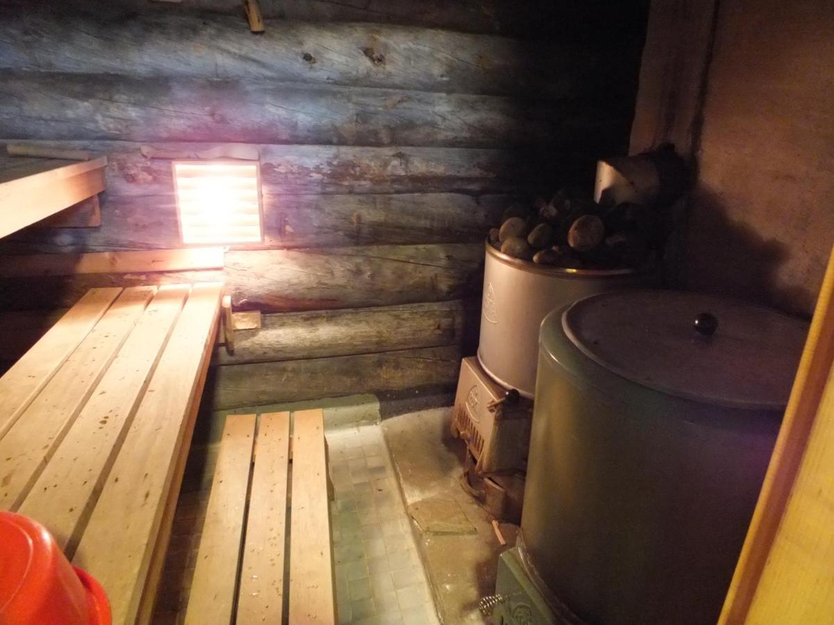 Cabin At Huskies Farm Inari Bagian luar foto