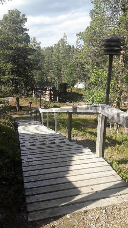 Cabin At Huskies Farm Inari Bagian luar foto